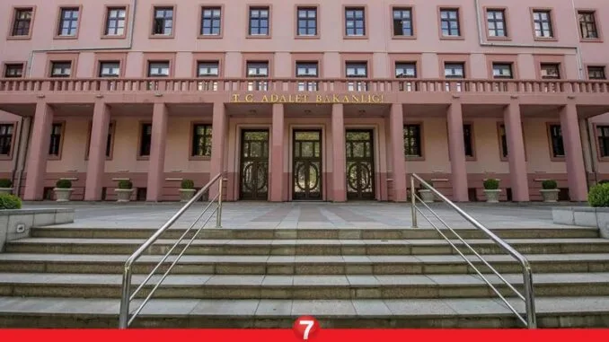 adalet-bakanligi-2024-yili-personel-alimi-talebi-ve-detaylari-DBOnGrbH.jpg