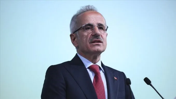bakan-uraloglundan-turksat-6anin-yorunge-basarisi-DbMip6k8.jpg