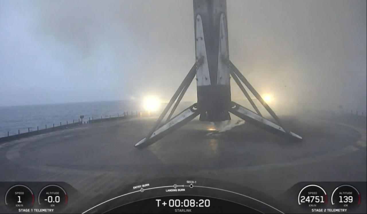 SpaceX'in Falcon 9 Roketi Starlink Uyduları Taşıyamadı