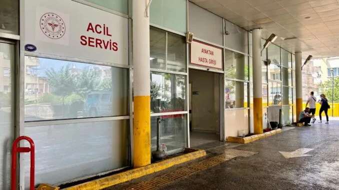 vatandaslarin-donus-yolunda-acil-servislerde-artis-yasaniyor-31DW7LVi.jpg