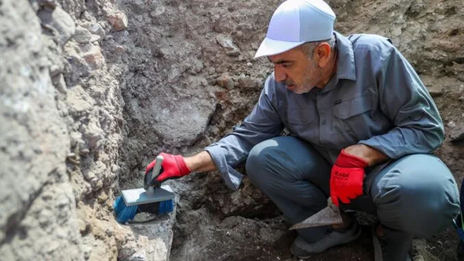 diyarbakirin-amida-hoyuk-kazilari-ve-tarihi-zenginligi-VqSQK93g.jpg