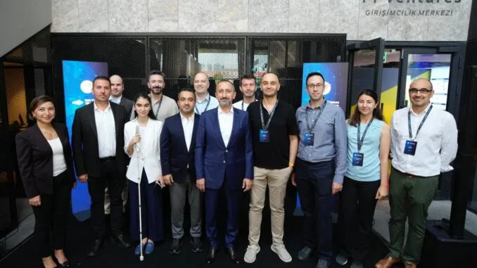 turk-telekom-girisimcilik-ekosistemine-destek-vermeye-devam-ediyor-8pjQNRYL.jpeg