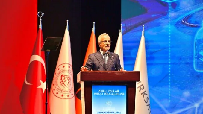 ulastirma-ve-altyapi-bakani-abdulkadir-uraloglundan-akilli-ulasim-sistemleri-aciklamasi-EEUdgyjM.jpg