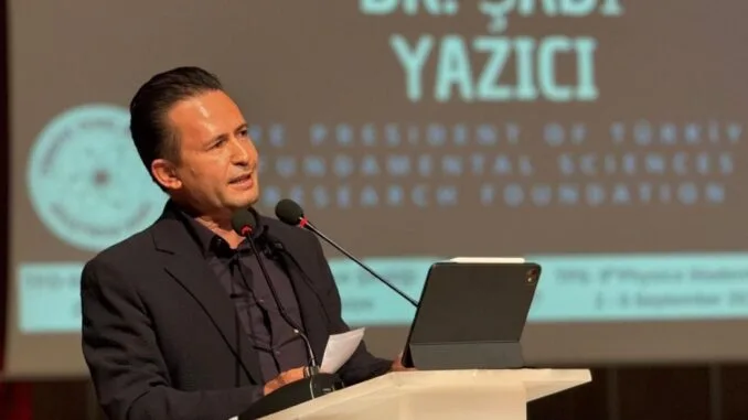 40-uluslararasi-fizik-kongresi-bodrumda-basladi-YQu3TfGF.jpg
