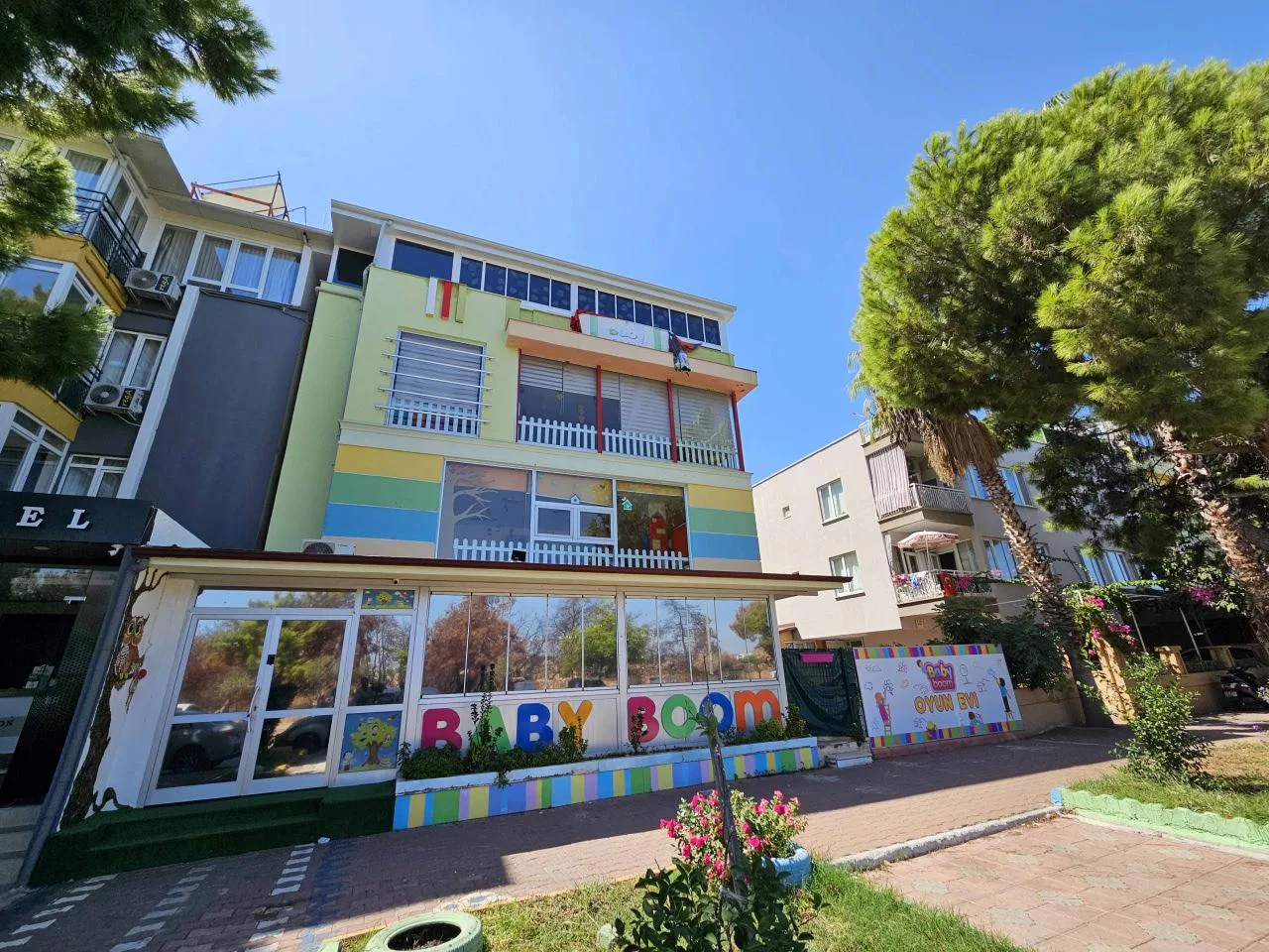 Antalya'da BDT Ülkeleri Vatandaşlarının Kaçak Faaliyetleri Üzerine Denetimler