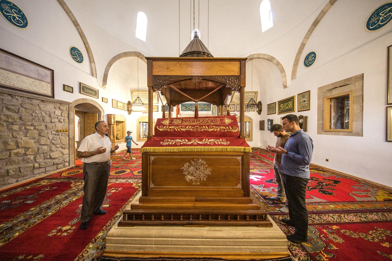 Cemil Şahin'in Somuncu Baba Külliyesi Anıları ve Fotoğraf Deneyimleri