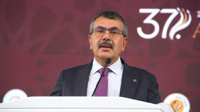 kirsehirde-37-ahilik-haftasi-kapanis-toreni-ve-egitimde-ahilik-kulturu-6tvLadSN.jpg