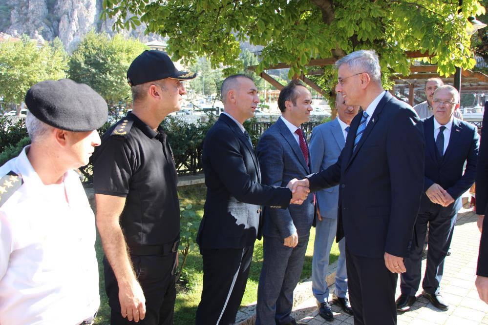 Sağlık Bakanı Kemal Memişoğlu'ndan Suriyelilere Özel Hastane İddialarına Yanıt