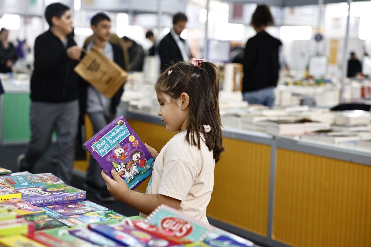 Bağcılar Kitap Fuarı 2023: Rekor Ziyaretçi ve Etkinlikler