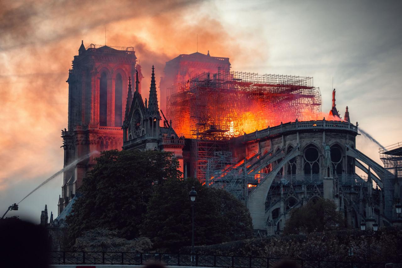 Notre Dame Katedrali'nde Ücretli Giriş Dönemi Başlıyor