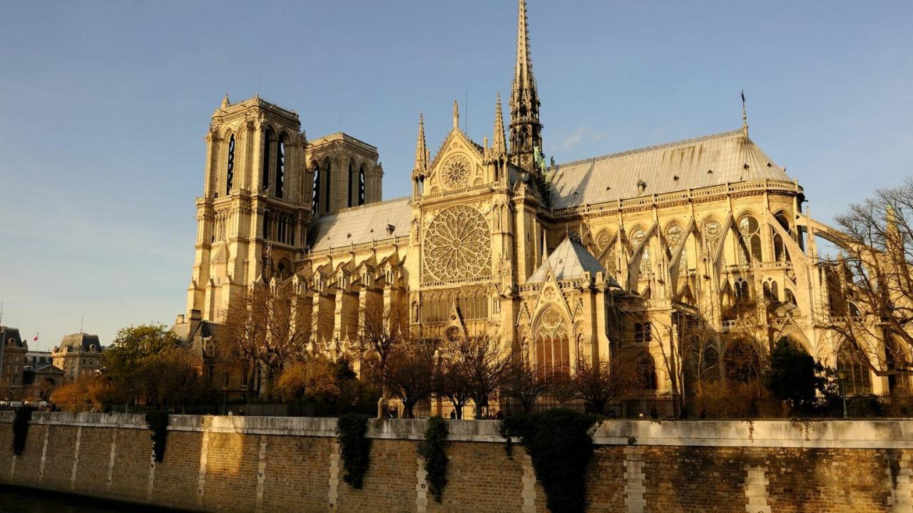 Notre Dame Katedrali'nde Ücretli Giriş Dönemi Başlıyor