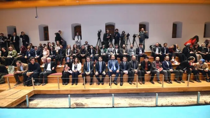 iii-uluslararasi-genc-yazarlar-bulusmasi-istanbulda-gerceklesti-K5l3Ir3w.jpg