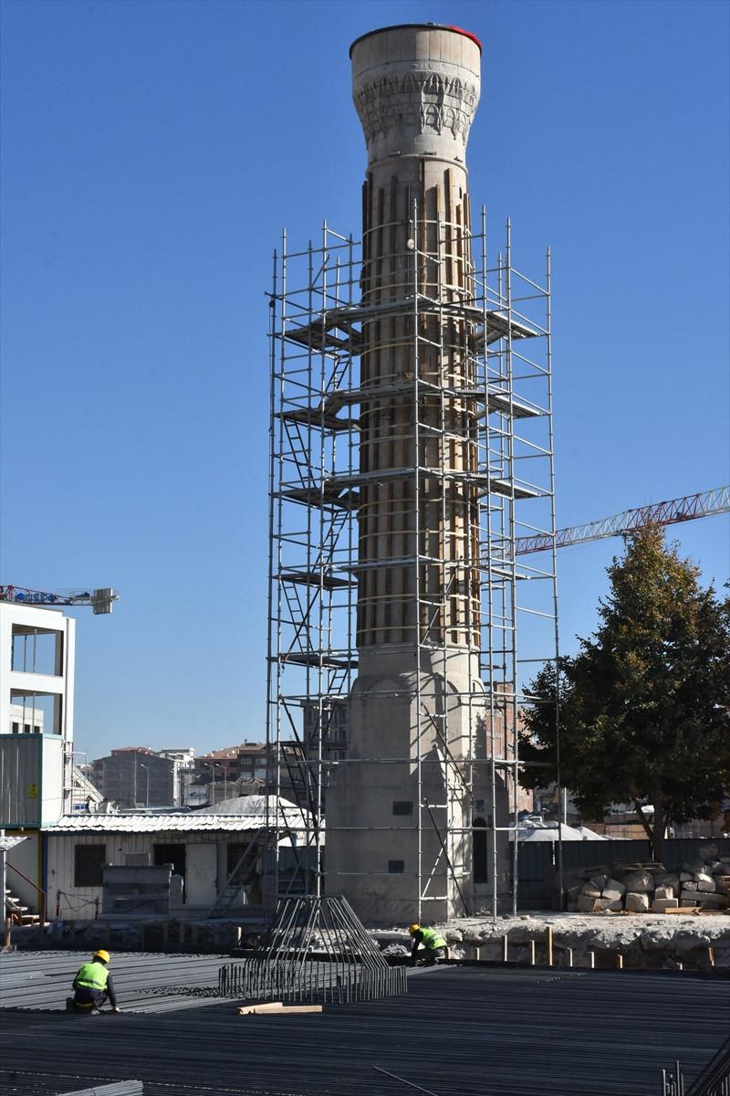 Malatya'nın Tarihi Hacı Yusuf Taş Camisi Yeniden İnşa Ediliyor