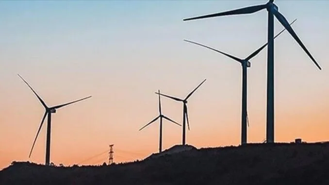 turkiyenin-elektrik-kurulu-gucu-ve-yenilenebilir-enerji-yatirimlari-RQDLkF8H.jpg