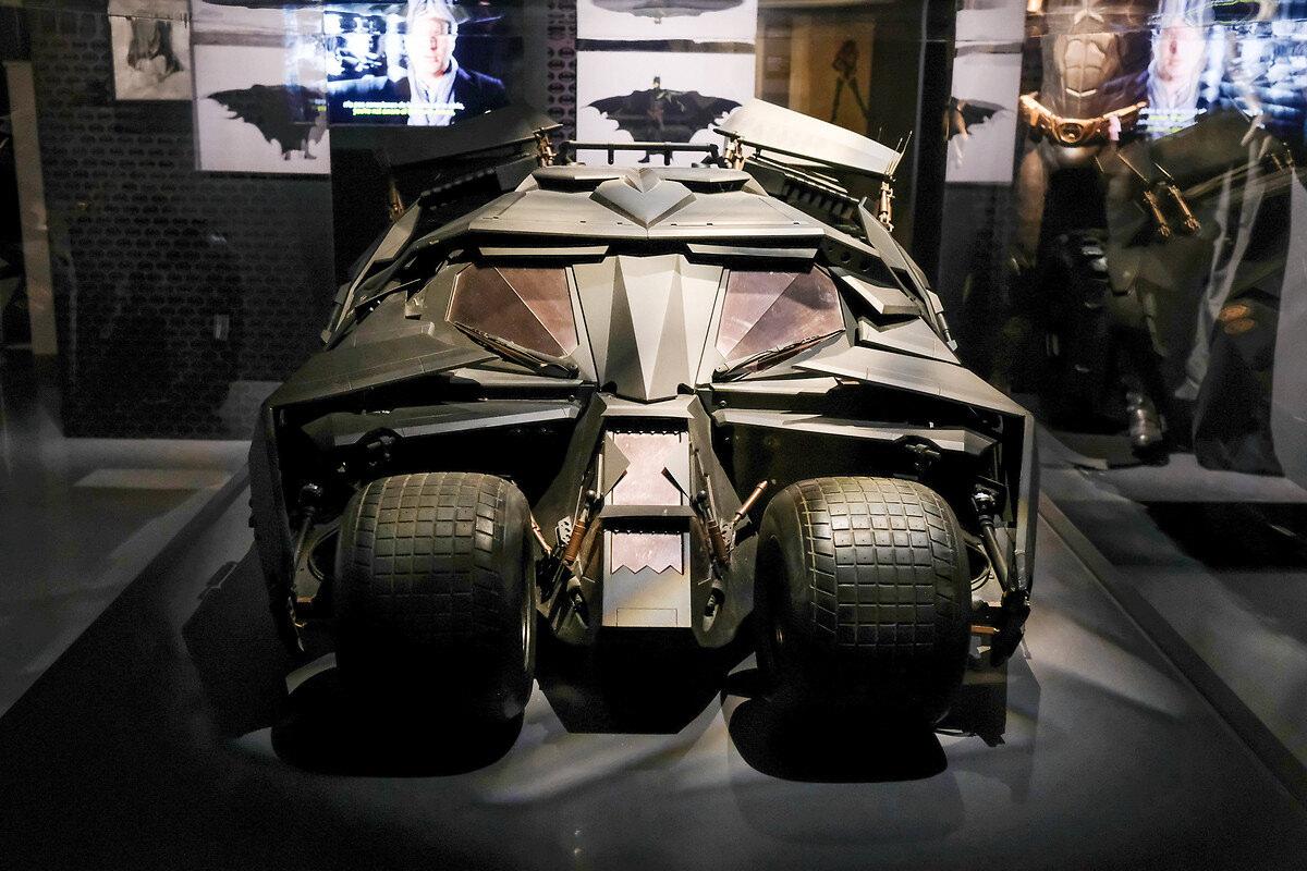 Warner Bros'dan 3 Milyon Dolara Efsanevi Batmobile Replikaları